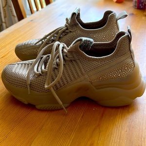 Steve Madden girls sneakers